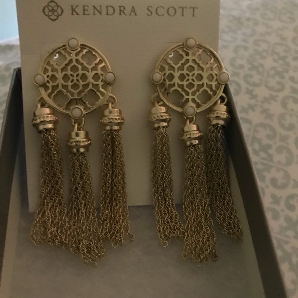 NWT Kendra Scott Vintage Earrings